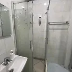 Axes * Tirana